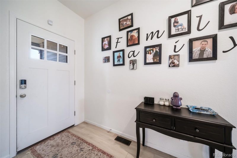 209 Dan Lord Ave, Keenesburg, CO 80643