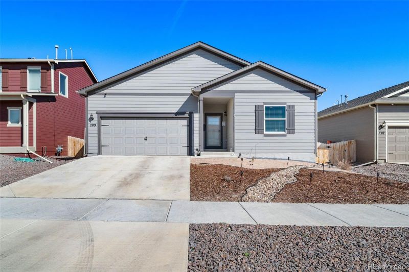 209 Dan Lord Ave, Keenesburg, CO 80643