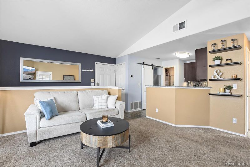 8623 E Dry Creek Rd #425, Englewood, CO 80112