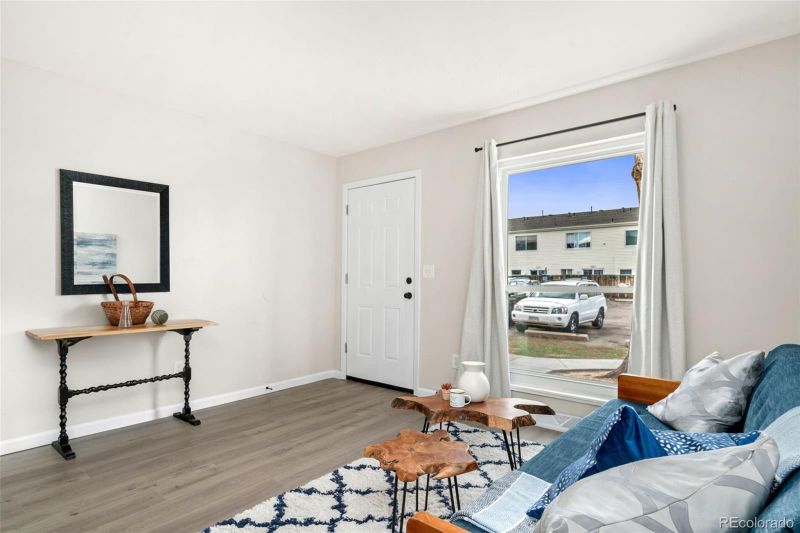 15821 E 13th Pl, Aurora, CO 80011