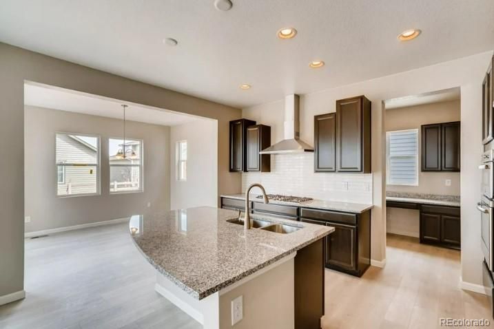 17617 Lobo Ln, Parker, CO 80134