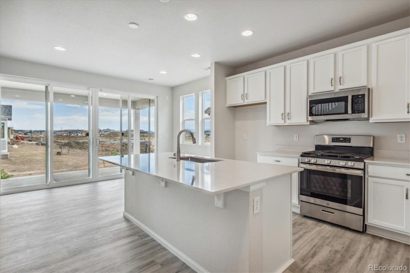 1372 Yale Ave, Erie, CO 80516