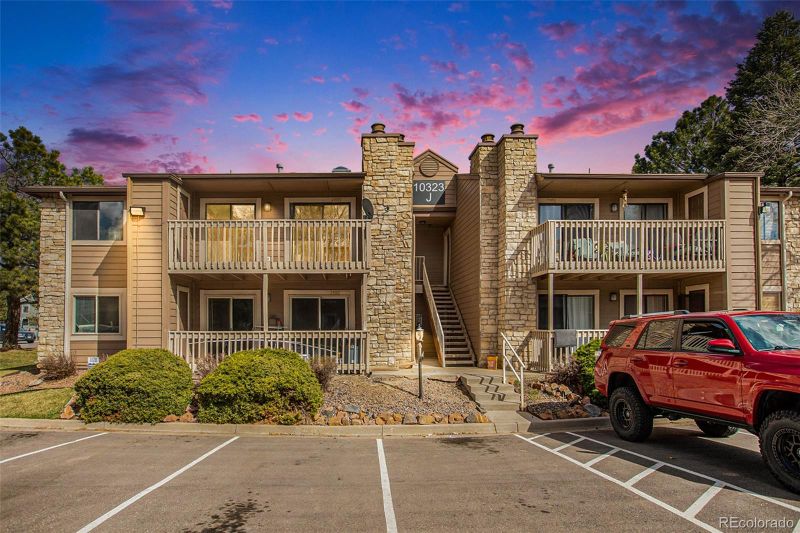 10323 E Peakview Ave #J202, Englewood, CO 80111