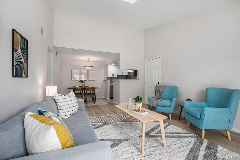 10323 E Peakview Ave #J202, Englewood, CO 80111