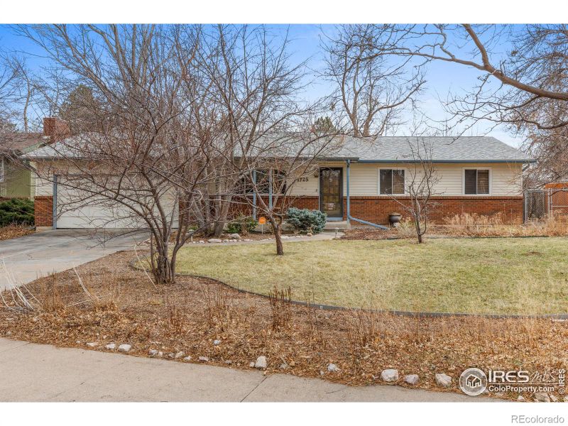 1725 Essex Dr, Fort Collins, CO 80526