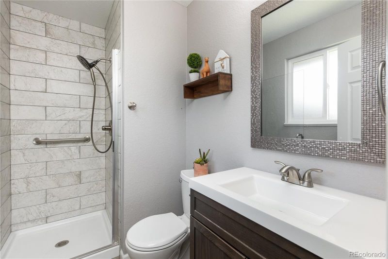 8140 W Florida Ave, Lakewood, CO 80232