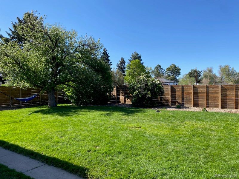 1995 Ironton St, Aurora, CO 80010