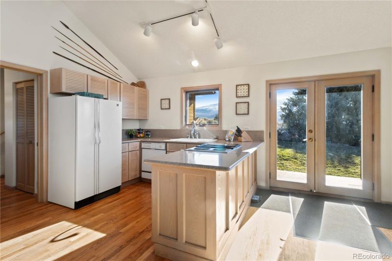 103 Prince Dr, Carbondale, CO 81623