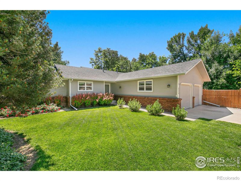 3254 Lochwood Dr, Fort Collins, CO 80525
