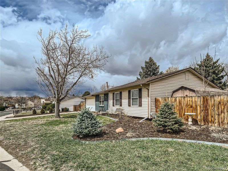 1749 E 97th Dr, Thornton, CO 80229