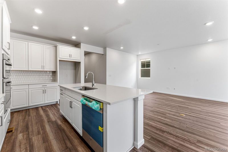 3508 N Duquesne Ct, Aurora, CO 80019