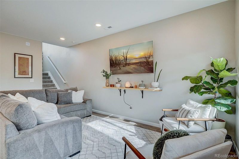 524 S Osceola St, Denver, CO 80219
