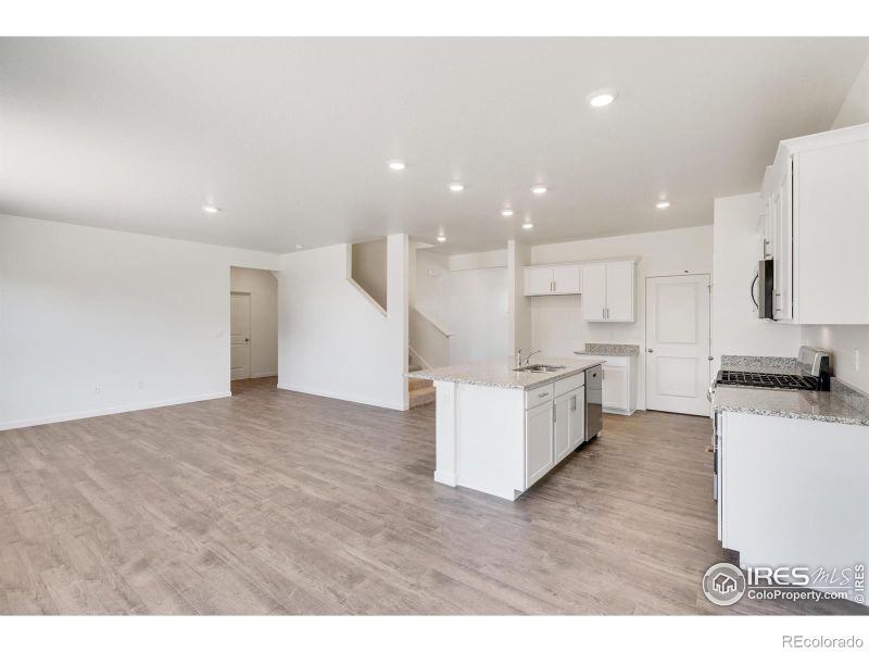 712 Gareth Ln, Lochbuie, CO 80603