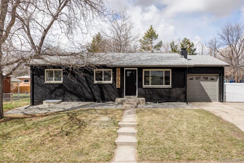 6865 Nelson St, Arvada, CO 80004