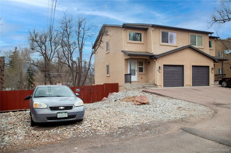 330-332 Graceland Grv, Colorado Springs, CO 80904