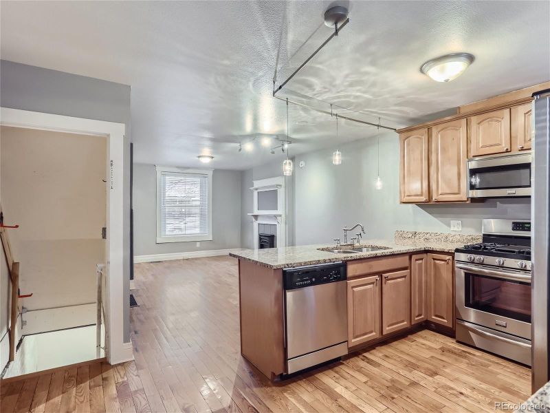729 31st St, Denver, CO 80205