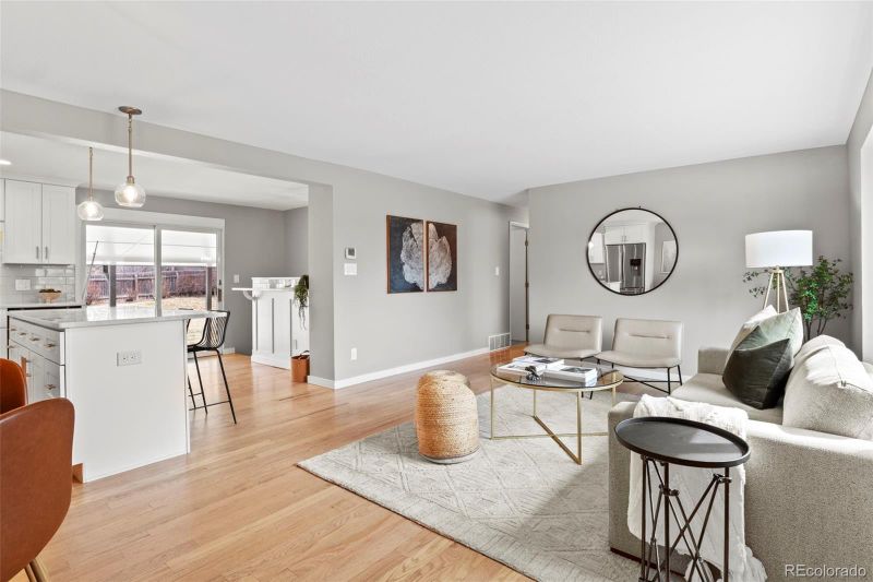 6484 S Steele St, Centennial, CO 80121