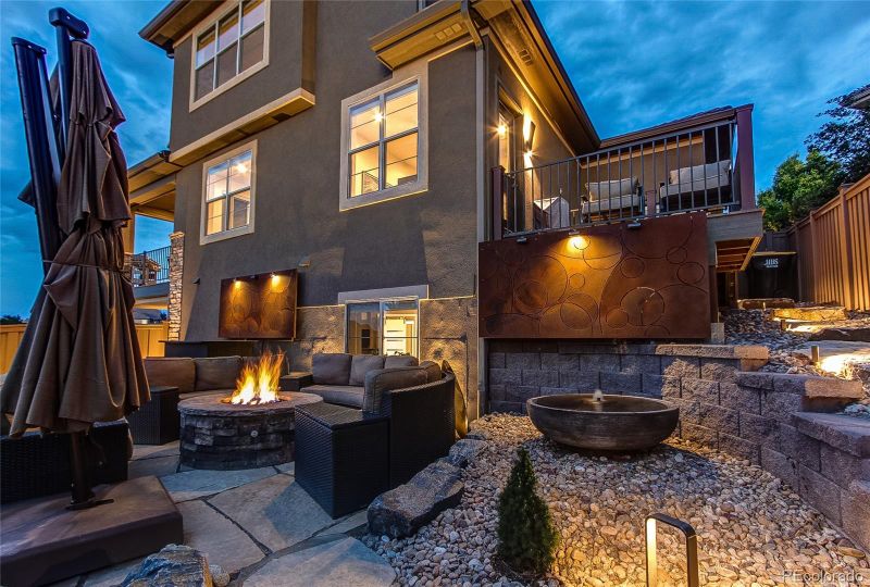 7093 Galaxy Ct, Castle Rock, CO 80108