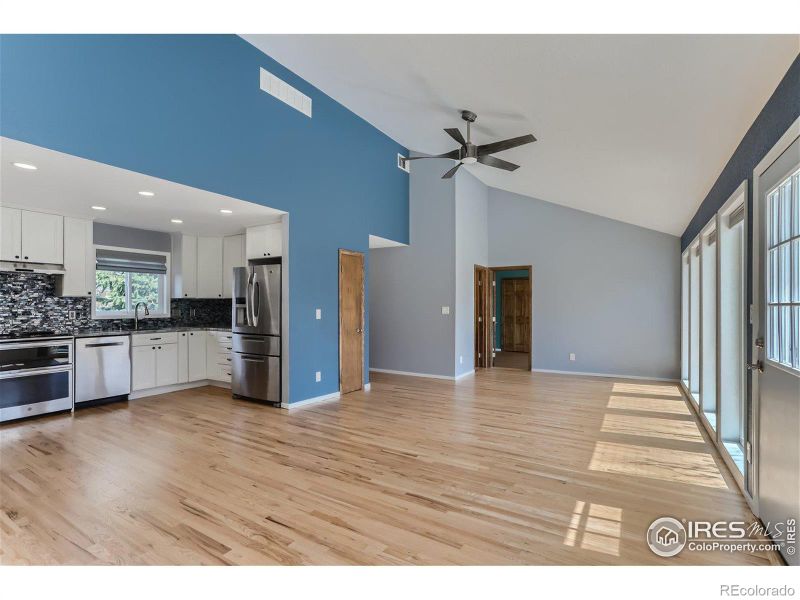 1209 Hunter Ct, Longmont, CO 80501