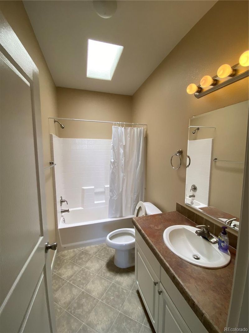 473 S Flandin Ct, Strasburg, CO 80136