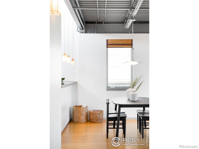1637 Pearl St #304, Boulder, CO 80302