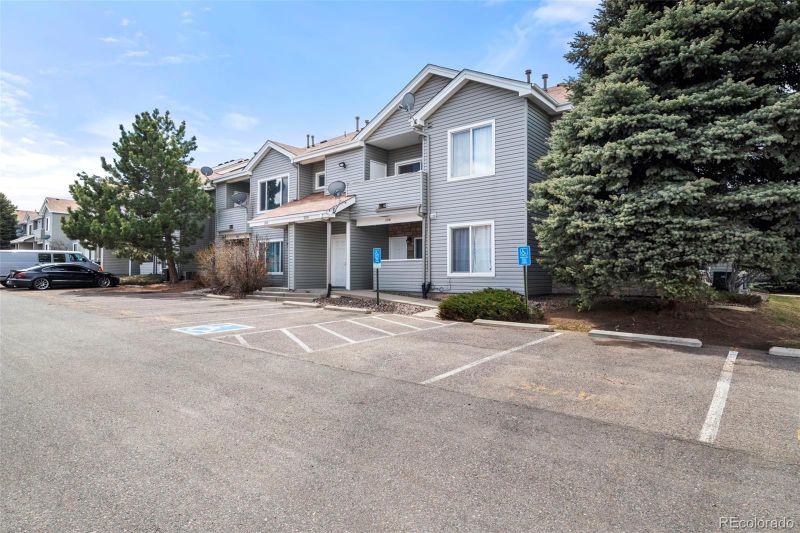 911 S Zeno Way #103, Aurora, CO 80017