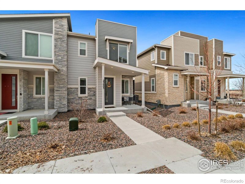 23603 E 5th Dr, Aurora, CO 80018