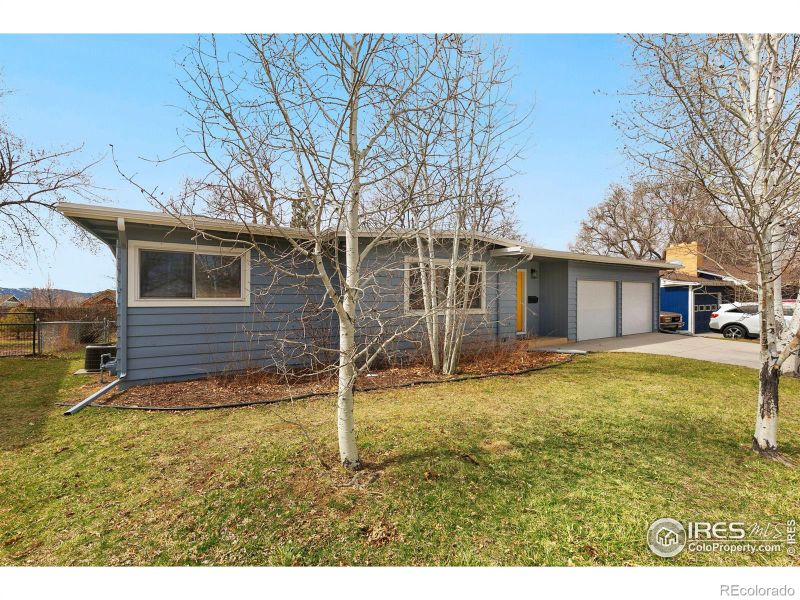 533 Crestmore Pl, Fort Collins, CO 80521