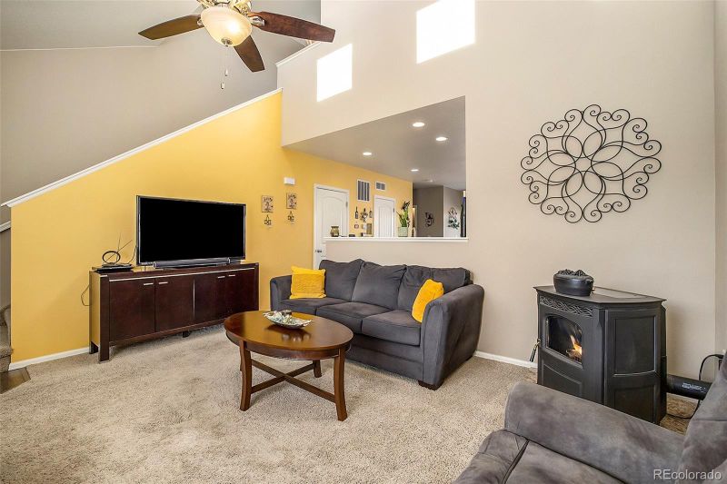 6129 N Fundy St, Aurora, CO 80019