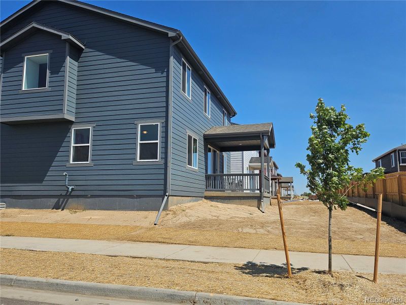 808 Sunflower Dr, Brighton, CO 80601
