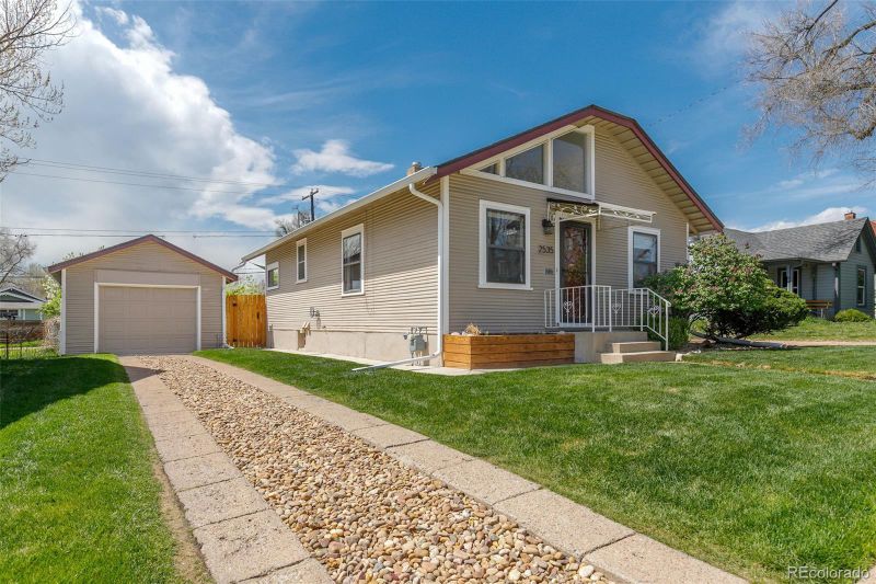 2535 Eaton St, Edgewater, CO 80214
