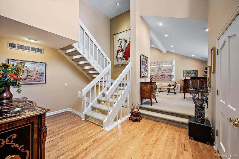 6146 S Geneva Ct, Englewood, CO 80111