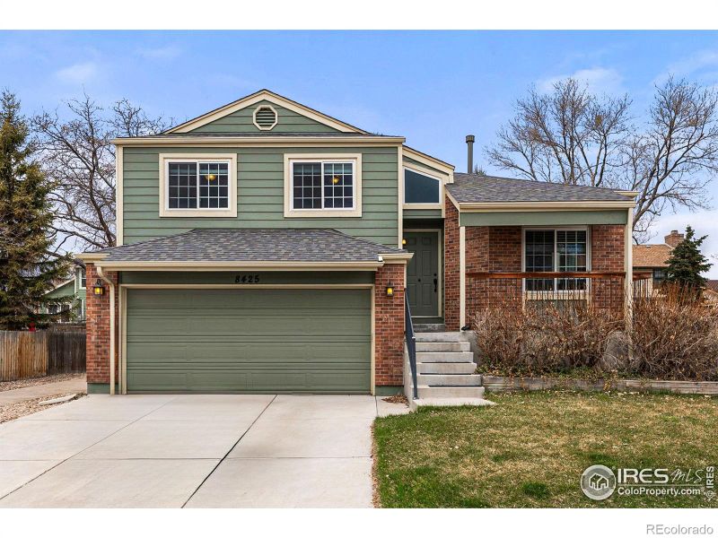 8425 Moore Ct, Arvada, CO 80005