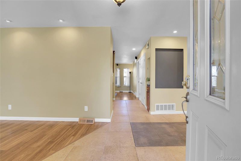 7539 E Easter Pl, Centennial, CO 80112