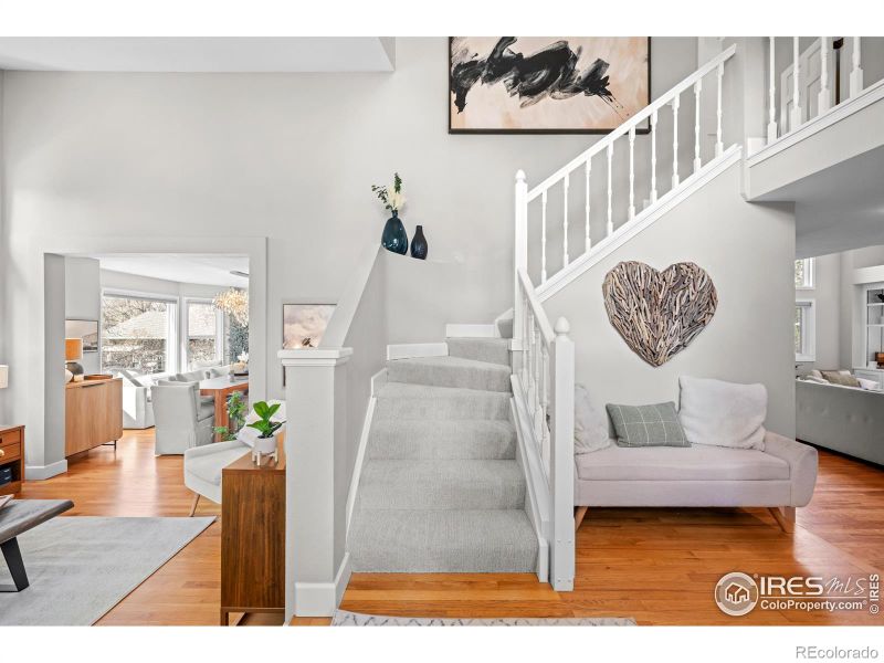 7995 Centrebridge Dr, Niwot, CO 80503