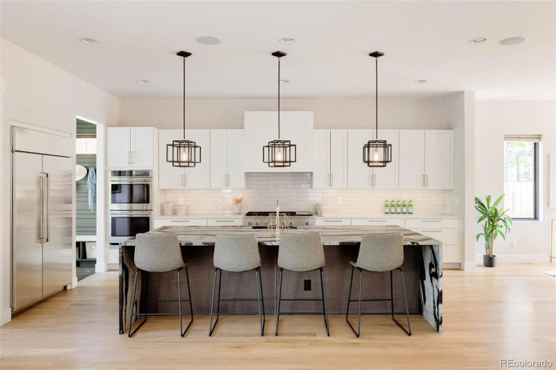 1555 S Columbine St, Denver, CO 80210