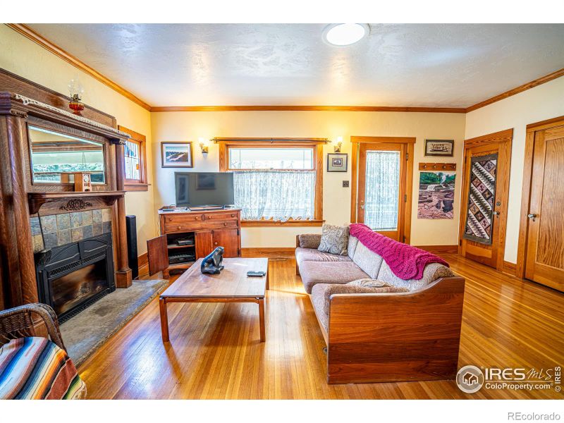 806 W Mountain Ave, Fort Collins, CO 80521