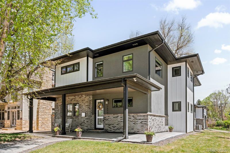 2496 S Monroe St, Denver, CO 80210