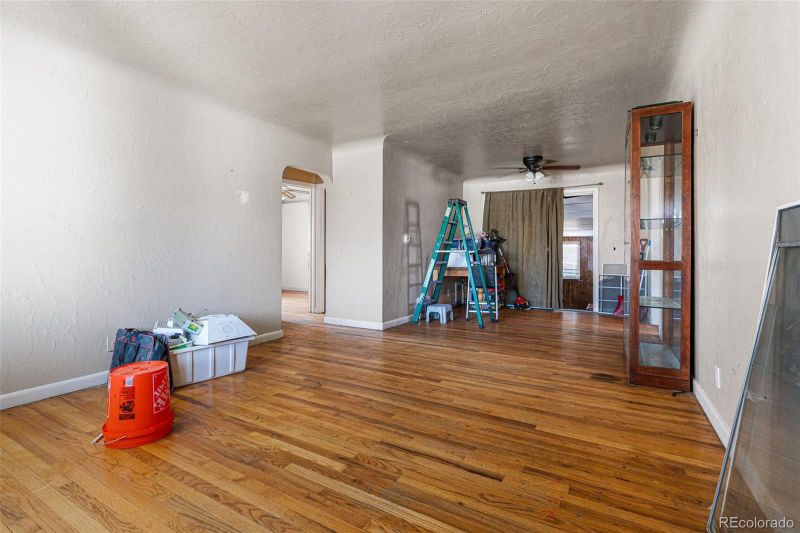 1667 Ironton St, Aurora, CO 80010
