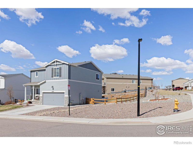 42897 Hawktree Cir, Elizabeth, CO 80107
