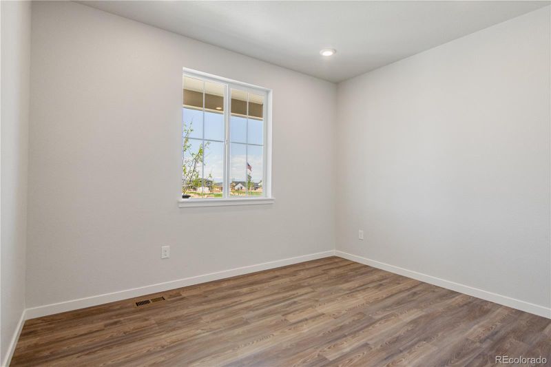 3352 N Highlands Creek Pw, Aurora, CO 80019