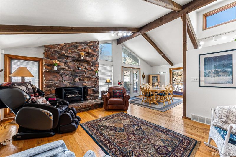 300 Hollyberry Ln, Boulder, CO 80305
