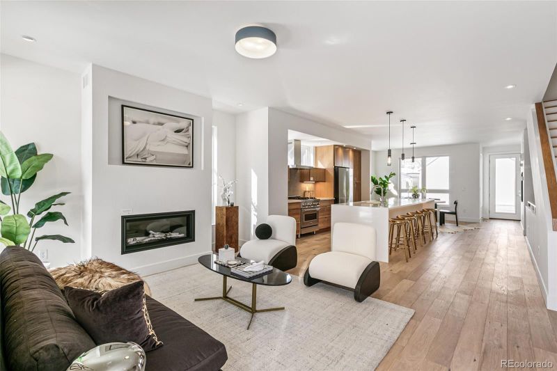 2333 S Acoma St, Denver, CO 80223