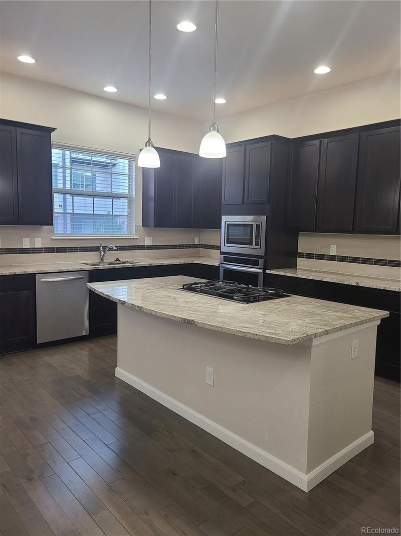 7845 Inverness Blvd, Englewood, CO 80112
