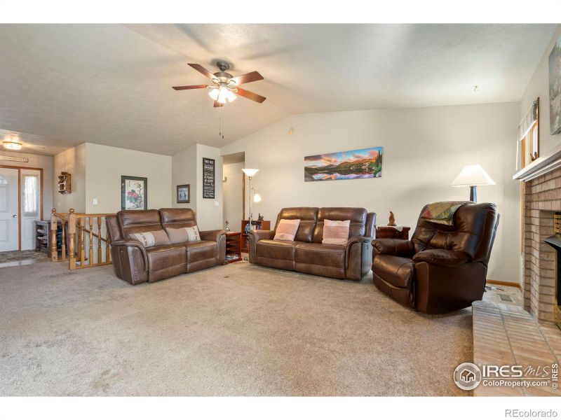 821 Longview Ave, Berthoud, CO 80513