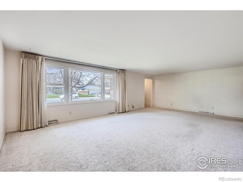 1614 Abeyta Ct, Loveland, CO 80538