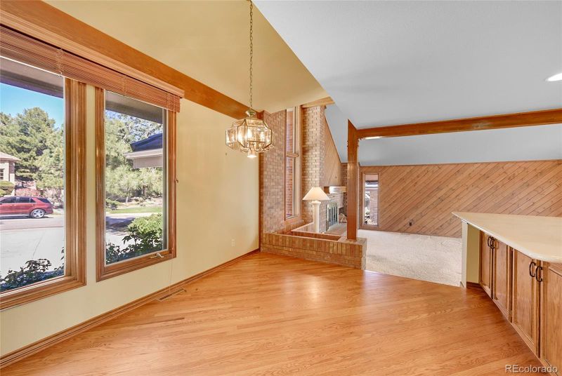 1923 S Queen Dr, Lakewood, CO 80227