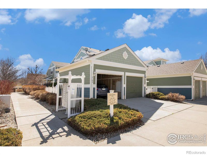 4501 Nelson Rd #2102, Longmont, CO 80503