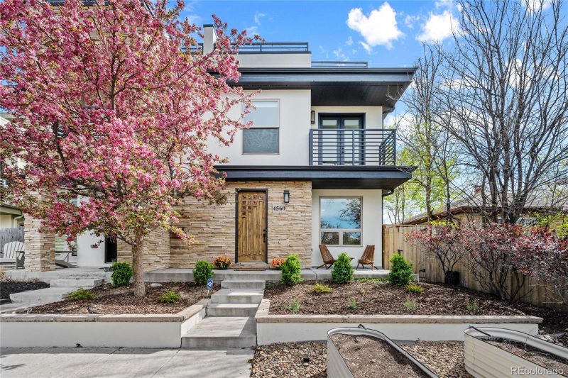 4560 W 35th Ave, Denver, CO 80212