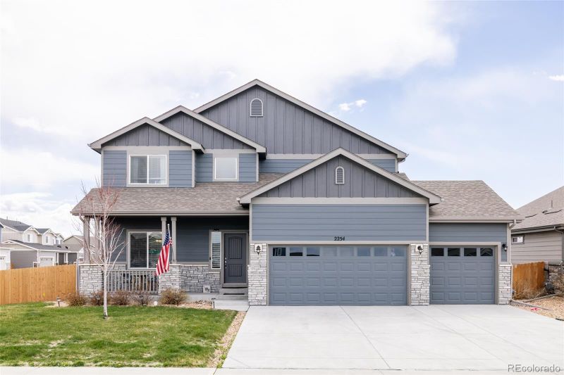 2254 Charbray St, Mead, CO 80542